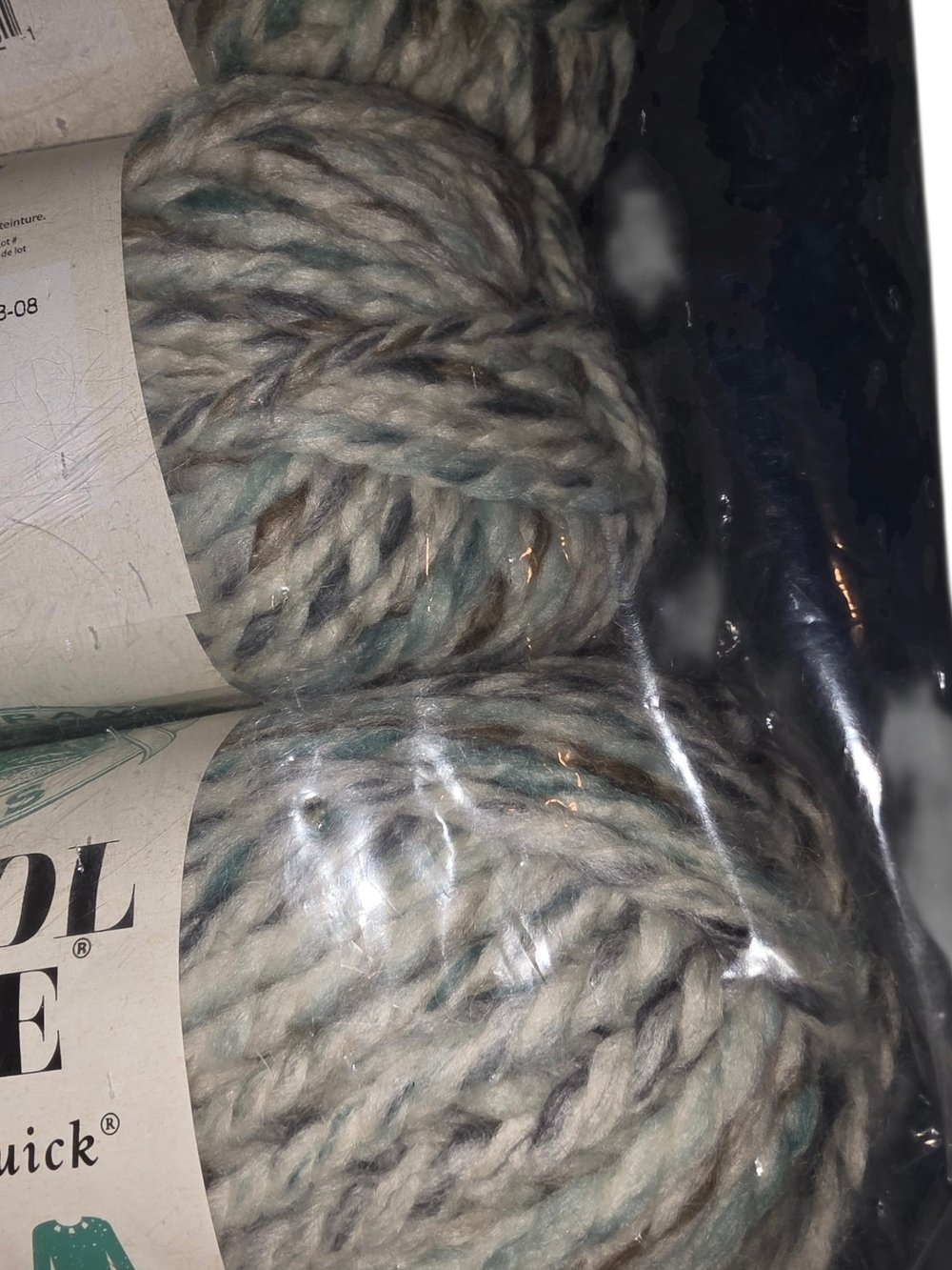 Lion Brand Wool-Ease Thick & Quick Seaglass 542C Yarn Lot of 3 Skeins - Picture 4 of 5